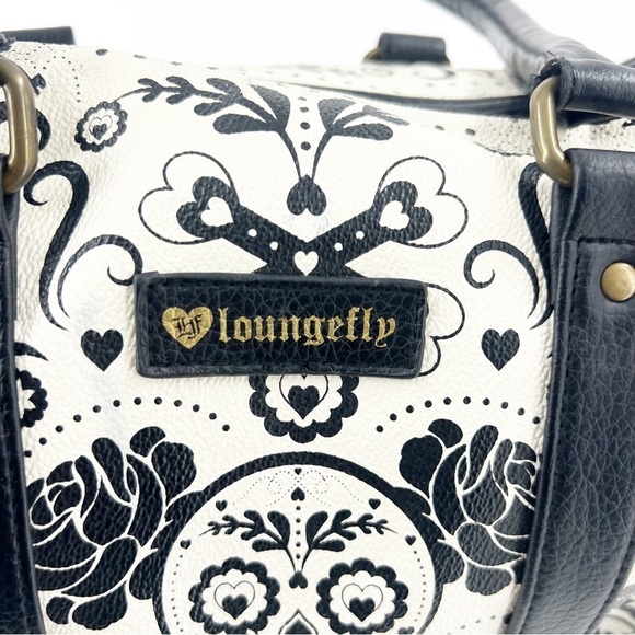✅ Disney Parks Loungefly Sugar Skull Black & White Satchel Purse - Picture 8 of 8